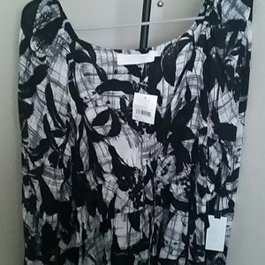 Women XL Astr Black And White Floral Print Top